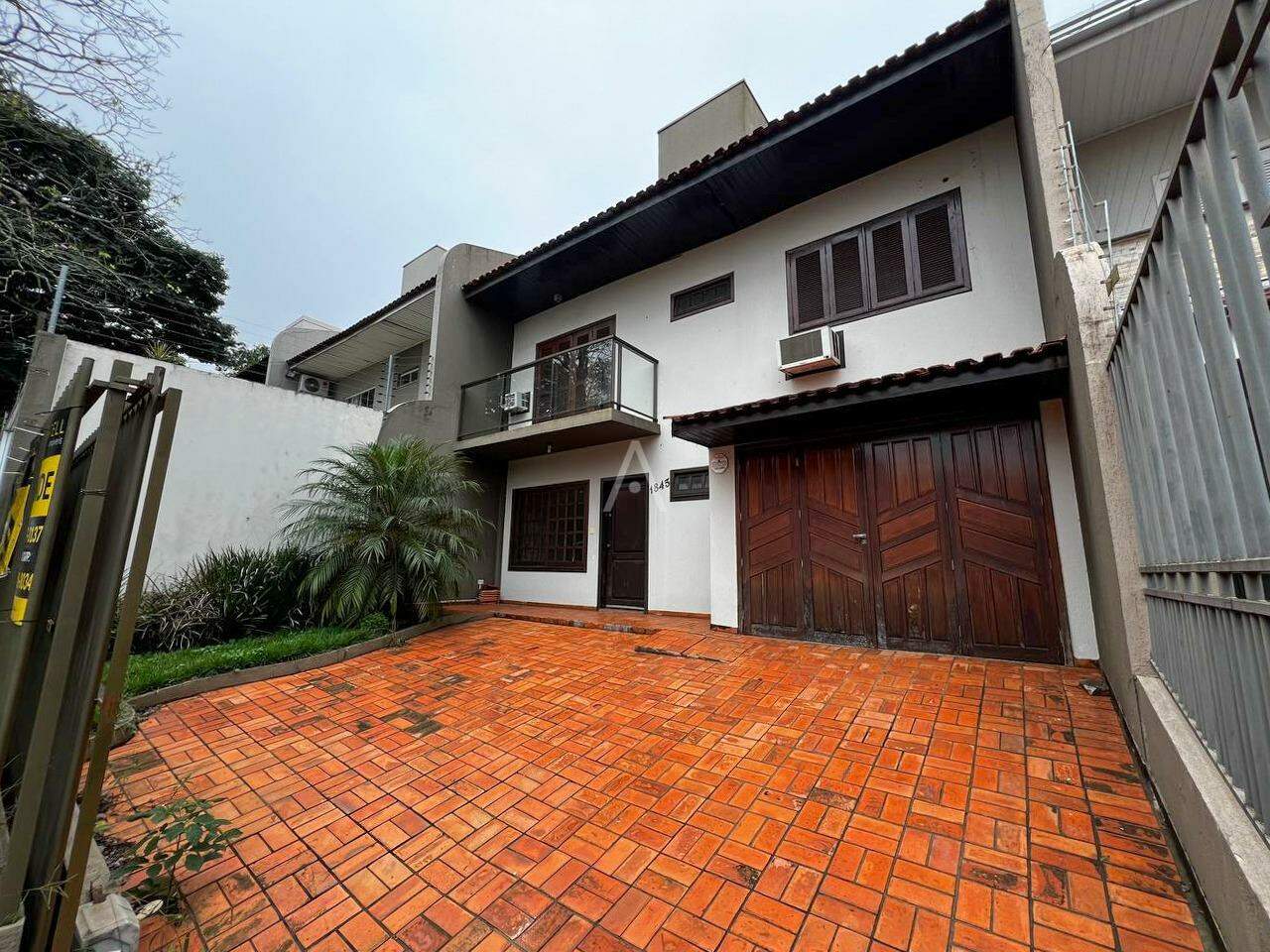 Sobrado para à venda no Bairro CENTRO em CASCAVEL: 