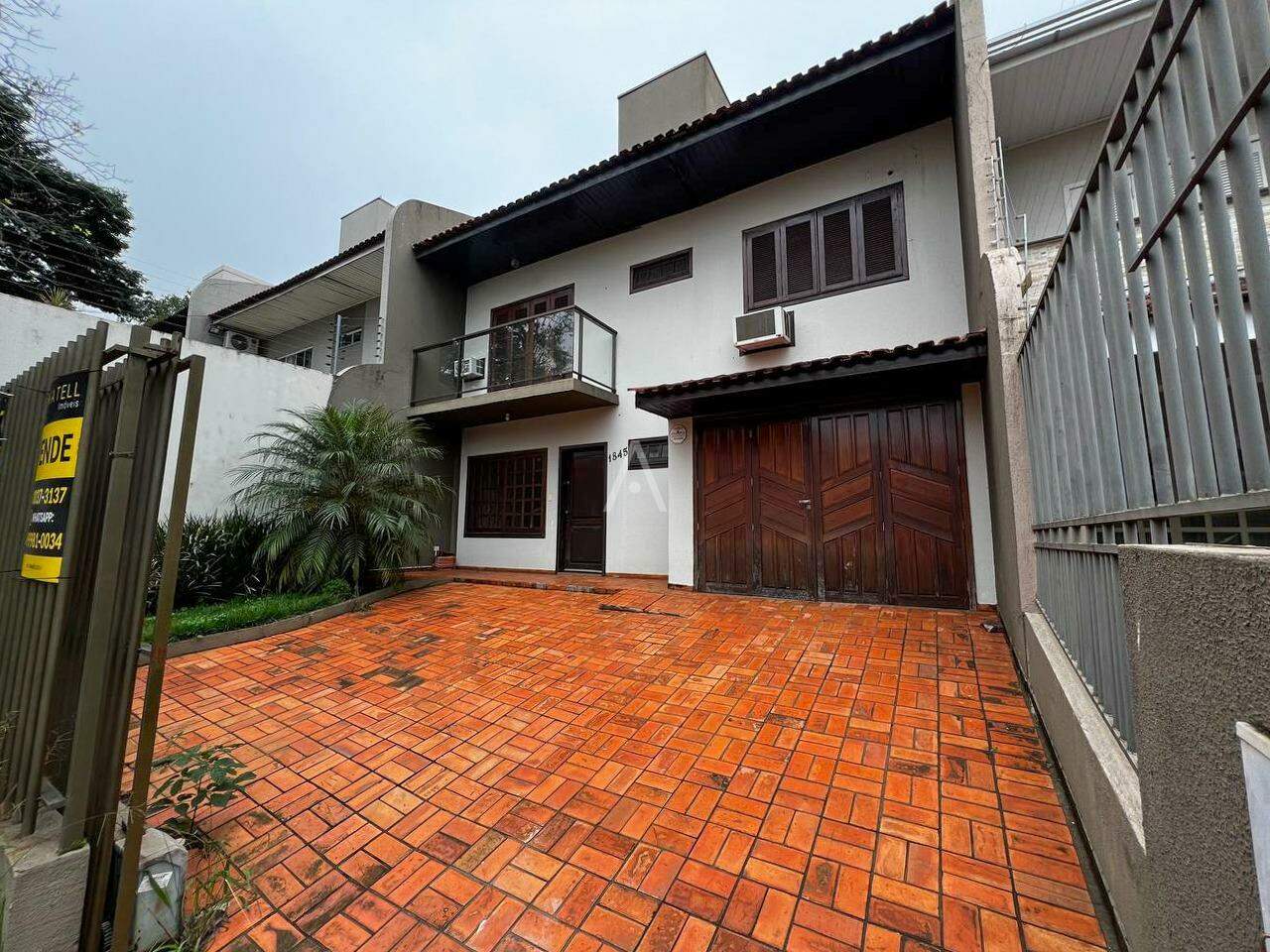 Sobrado para à venda no Bairro CENTRO em CASCAVEL: 