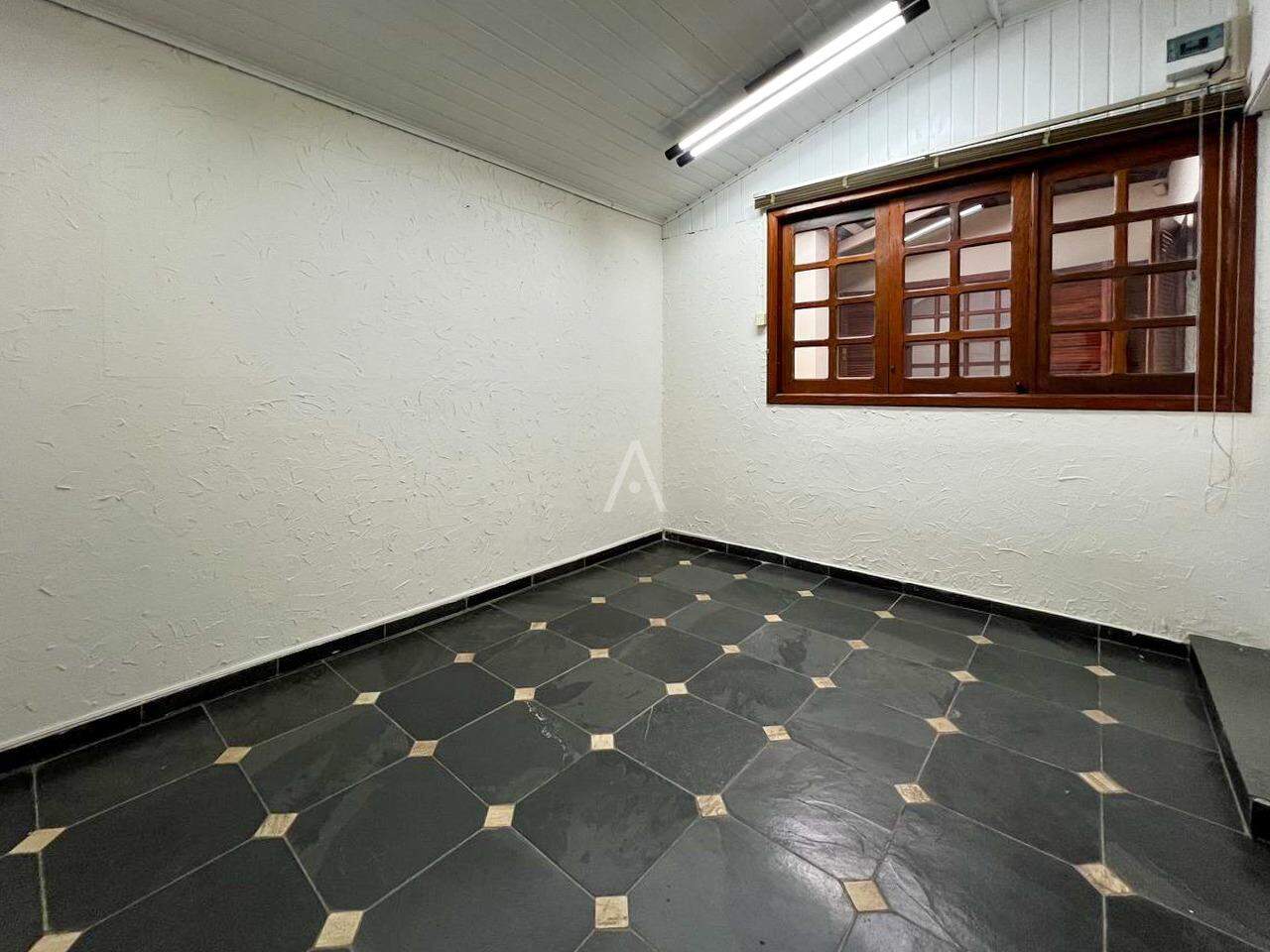 Sobrado para à venda no Bairro CENTRO em CASCAVEL: 