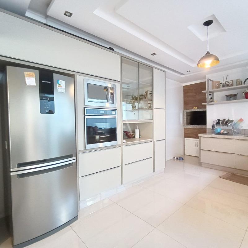 Sobrado para à venda no Bairro PARQUE SAO PAULO em CASCAVEL: 