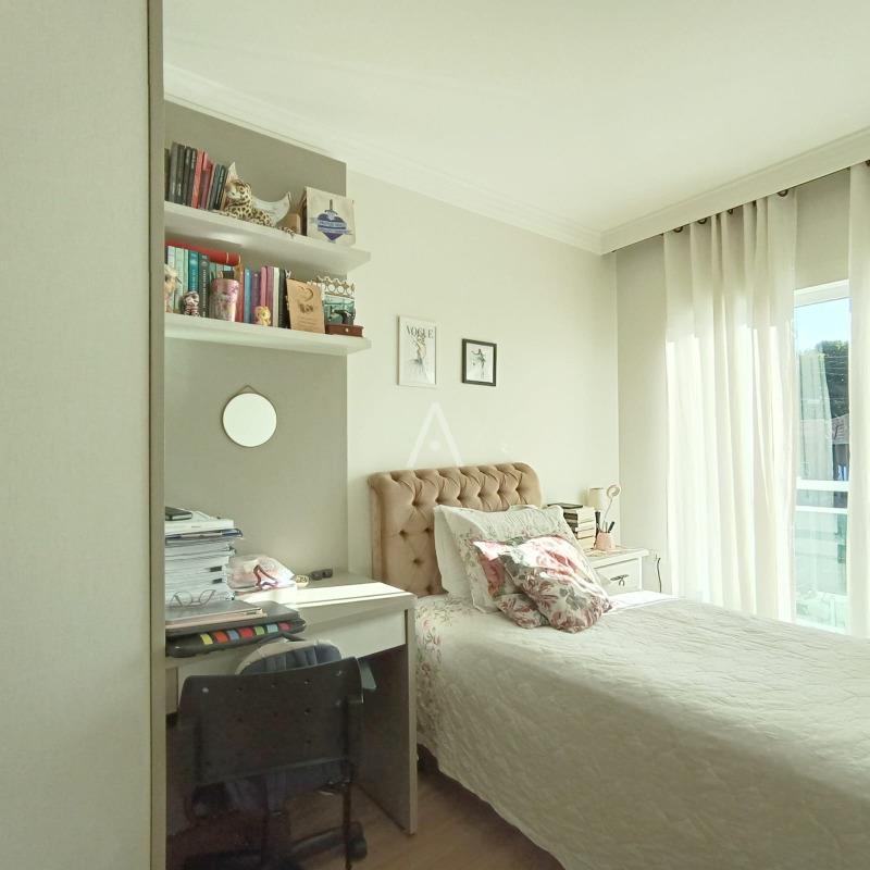 Sobrado para à venda no Bairro PARQUE SAO PAULO em CASCAVEL: 