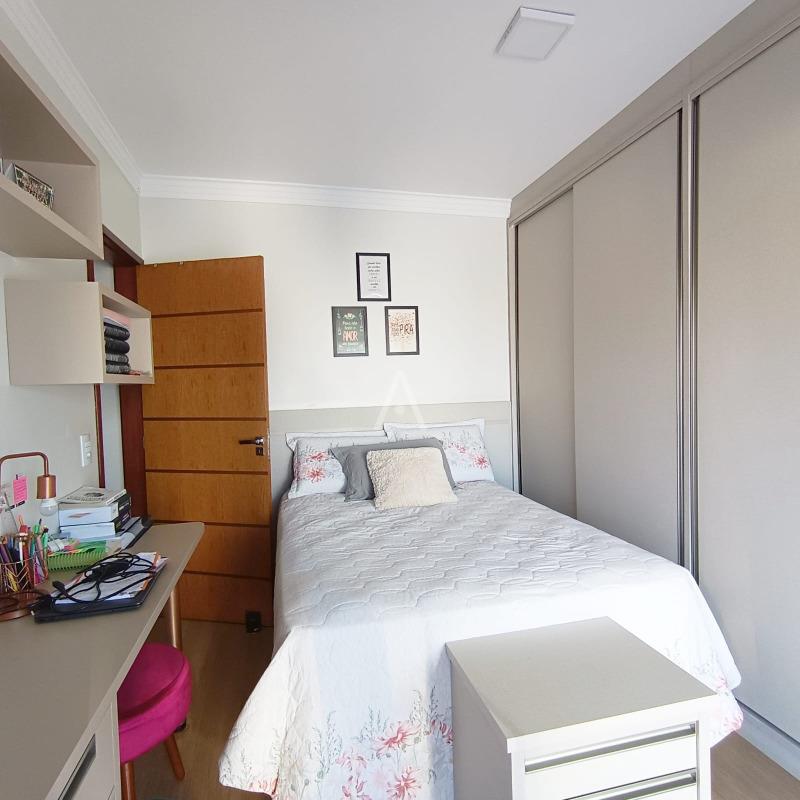 Sobrado para à venda no Bairro PARQUE SAO PAULO em CASCAVEL: 