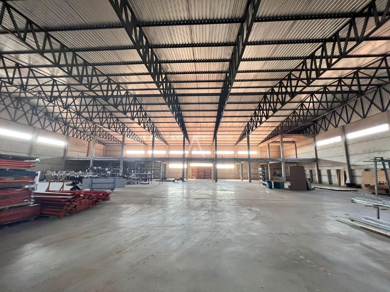 Barracão Comercial para para aluguel no Bairro INTERLAGOS em CASCAVEL: 