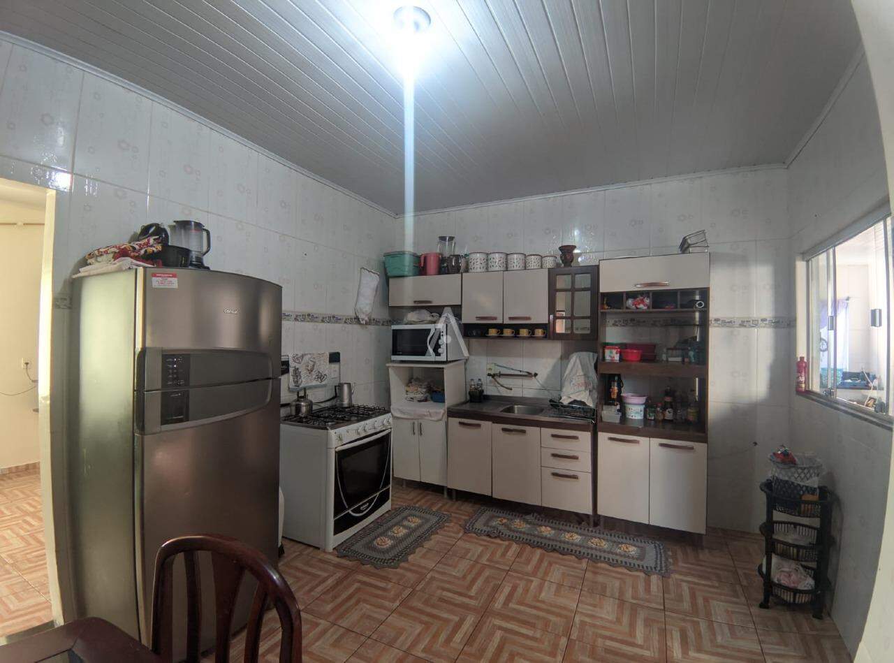 Casa Residencial para à venda no Bairro SEDE ALVORADA em CASCAVEL: 