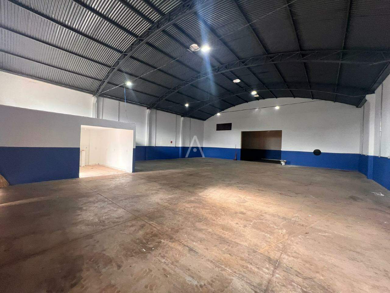 Barracão Comercial para para aluguel no Bairro MARIA LUIZA em CASCAVEL: