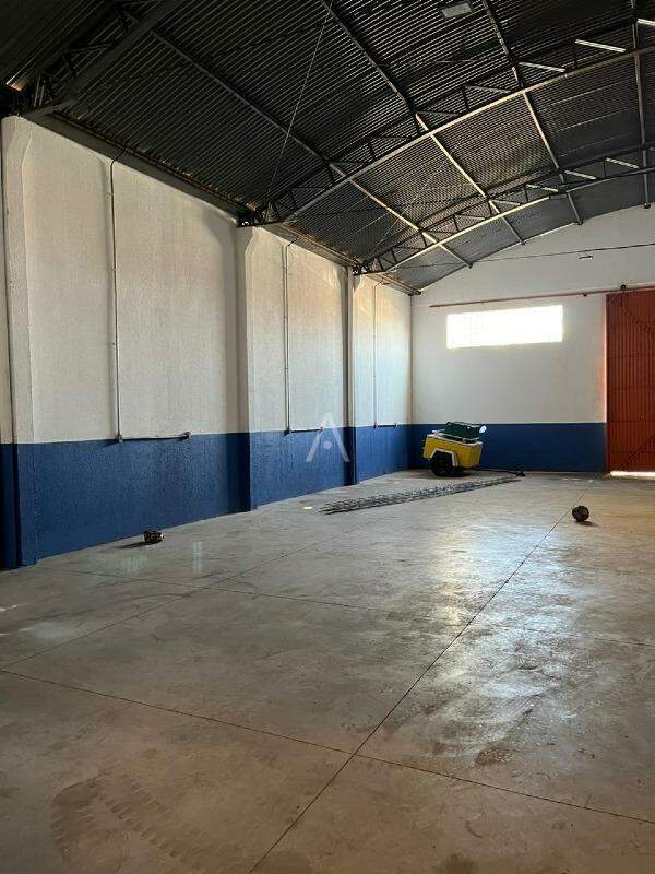 Barracão Comercial para para aluguel no Bairro MARIA LUIZA em CASCAVEL: