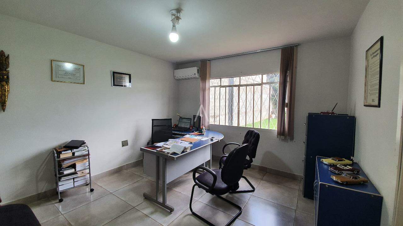 Casa Residencial para para aluguel no Bairro CANCELLI em CASCAVEL: