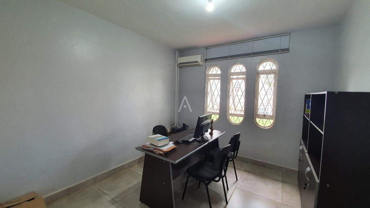 Casa Residencial para para aluguel no Bairro CANCELLI em CASCAVEL: