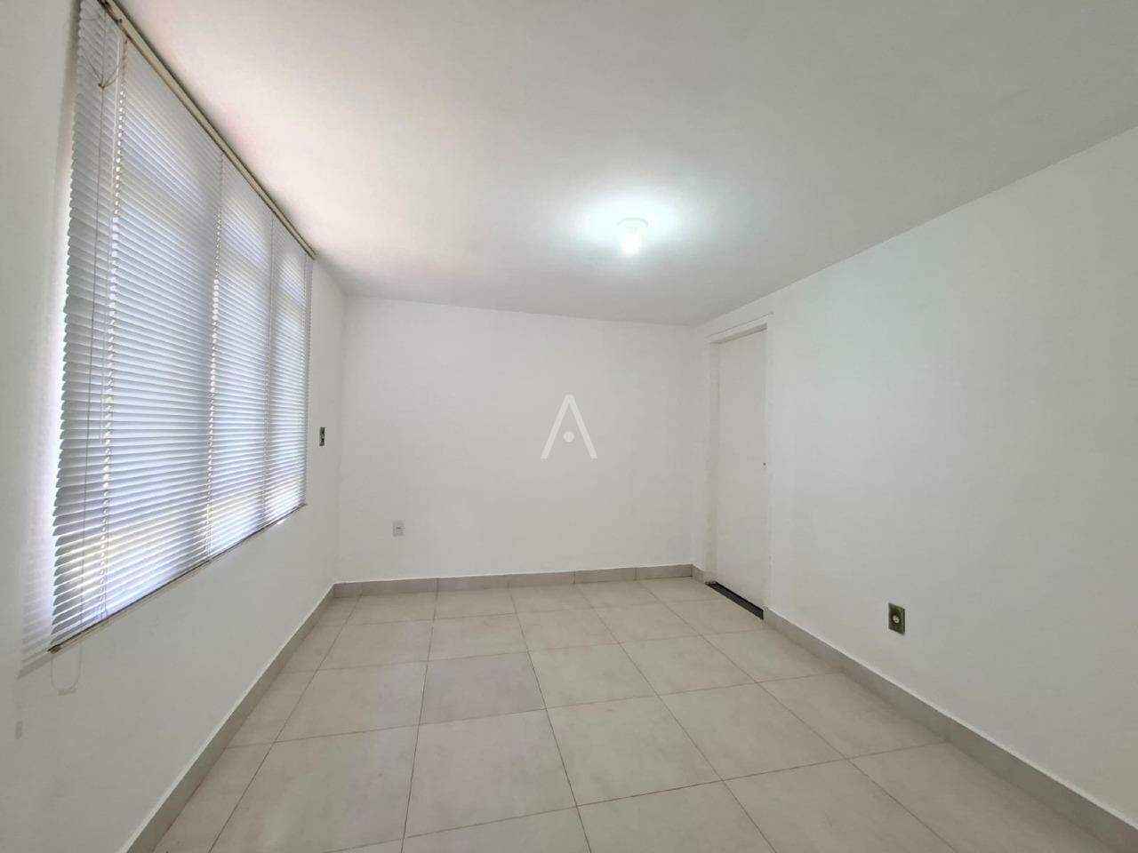 Casa Residencial para para aluguel no Bairro CANCELLI em CASCAVEL: