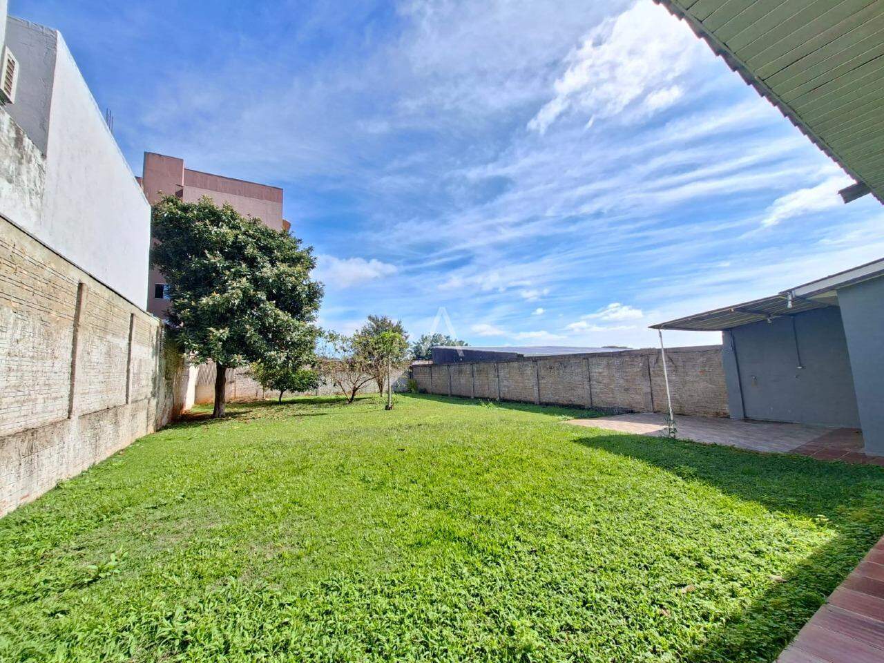 Casa Residencial para para aluguel no Bairro CANCELLI em CASCAVEL: