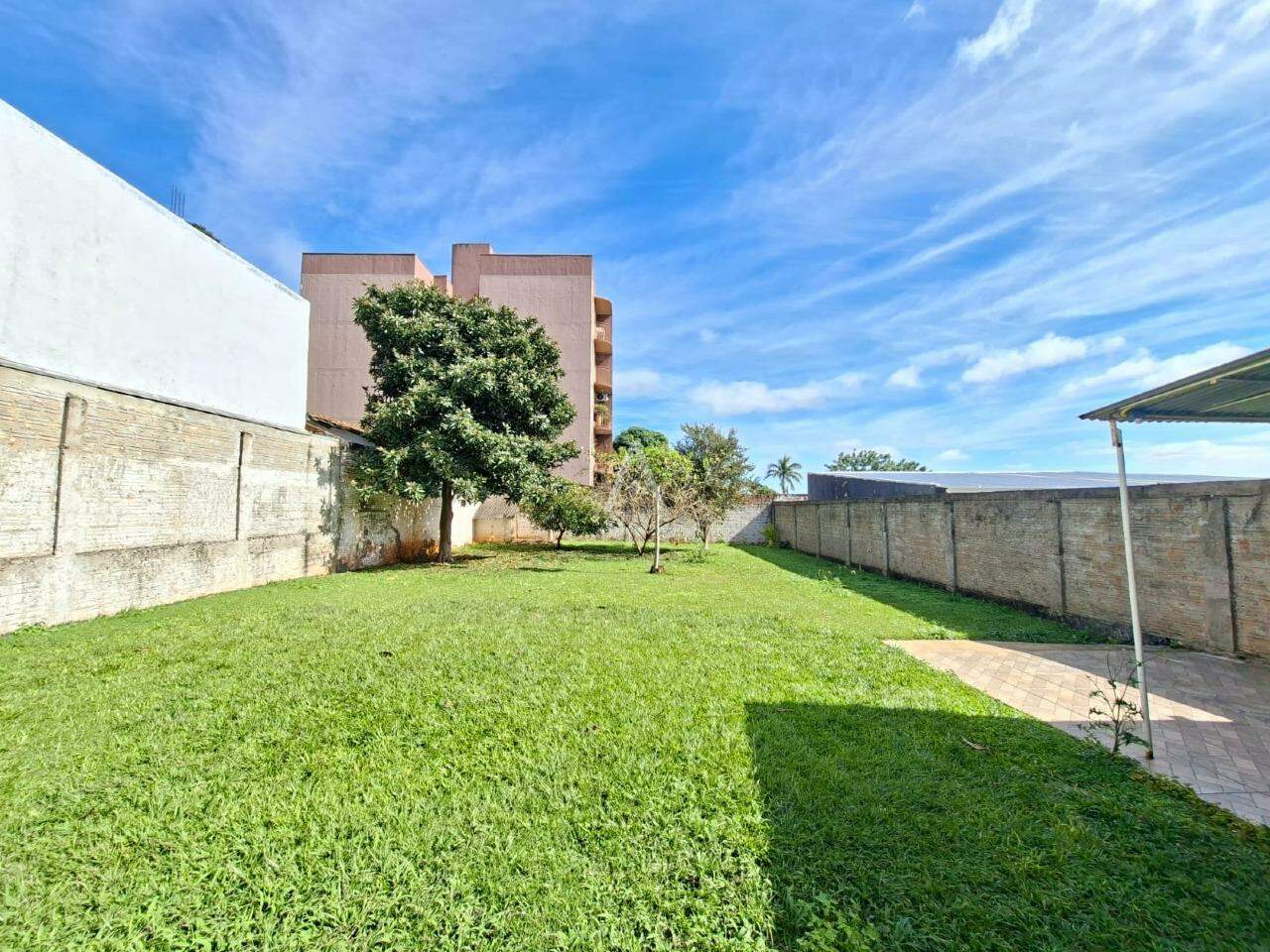 Casa Residencial para para aluguel no Bairro CANCELLI em CASCAVEL: