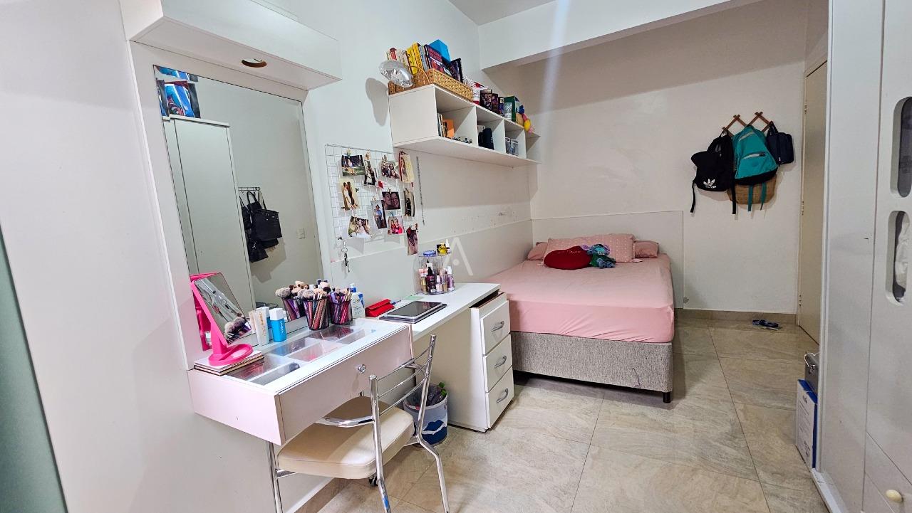 Casa Residencial para à venda no Bairro REGIAO DO LAGO em CASCAVEL: 