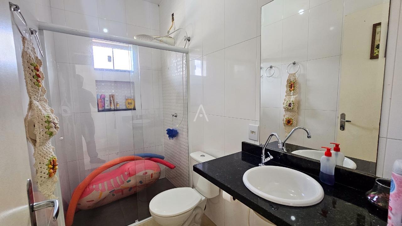 Casa Residencial para à venda no Bairro REGIAO DO LAGO em CASCAVEL: 