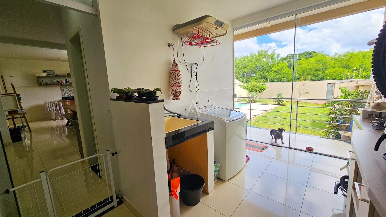 Casa Residencial para à venda no Bairro REGIAO DO LAGO em CASCAVEL: 