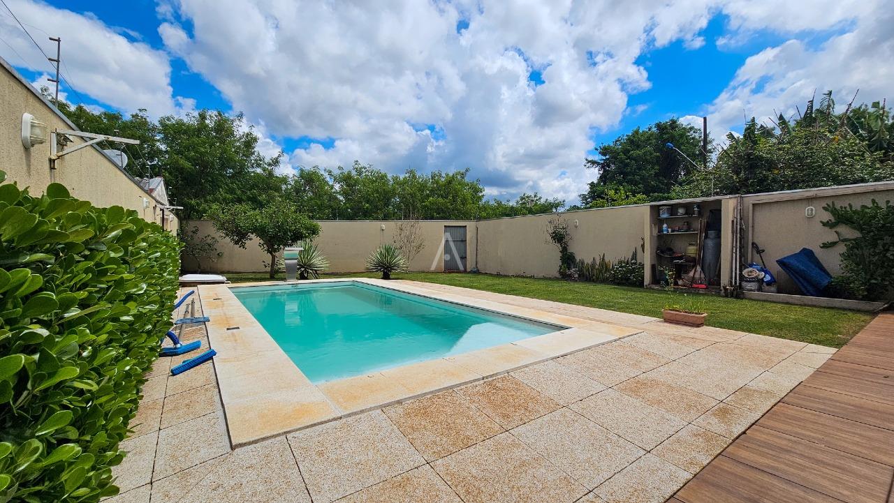 Casa Residencial para à venda no Bairro REGIAO DO LAGO em CASCAVEL: 