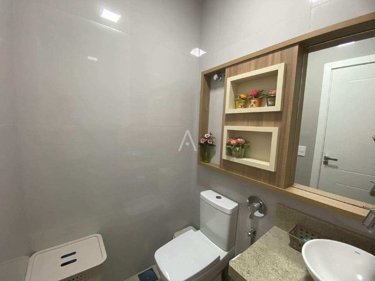 Casa Residencial para à venda no Bairro SEDE ALVORADA em CASCAVEL: 