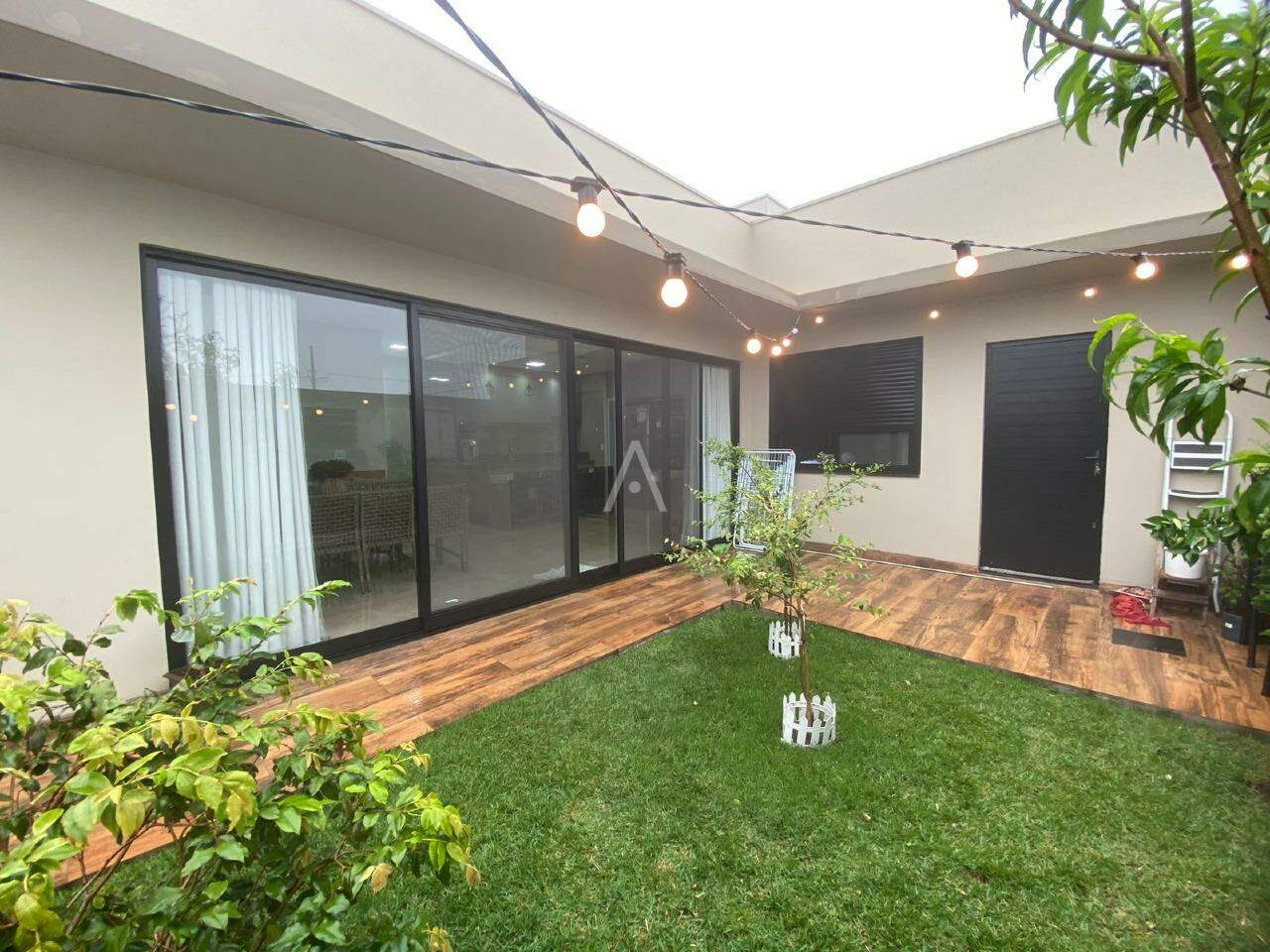 Casa Residencial para à venda no Bairro SEDE ALVORADA em CASCAVEL: 