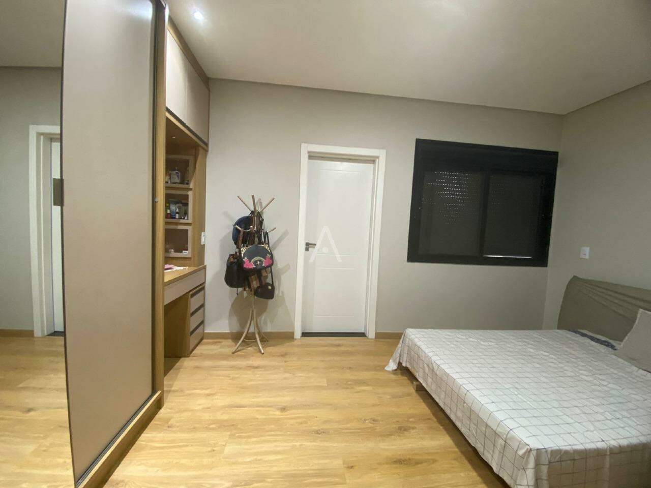 Casa Residencial para à venda no Bairro SEDE ALVORADA em CASCAVEL: 