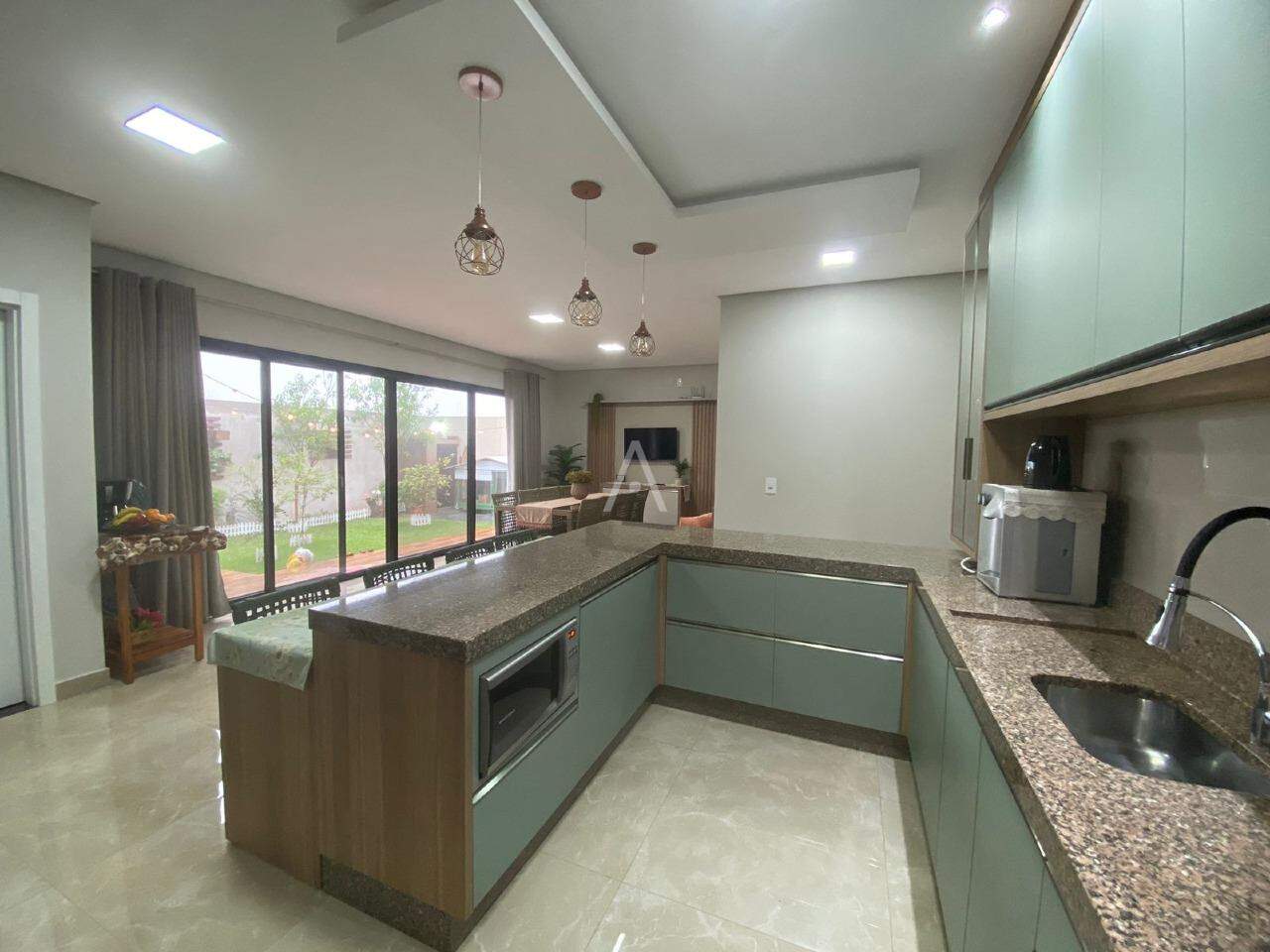 Casa Residencial para à venda no Bairro SEDE ALVORADA em CASCAVEL: 