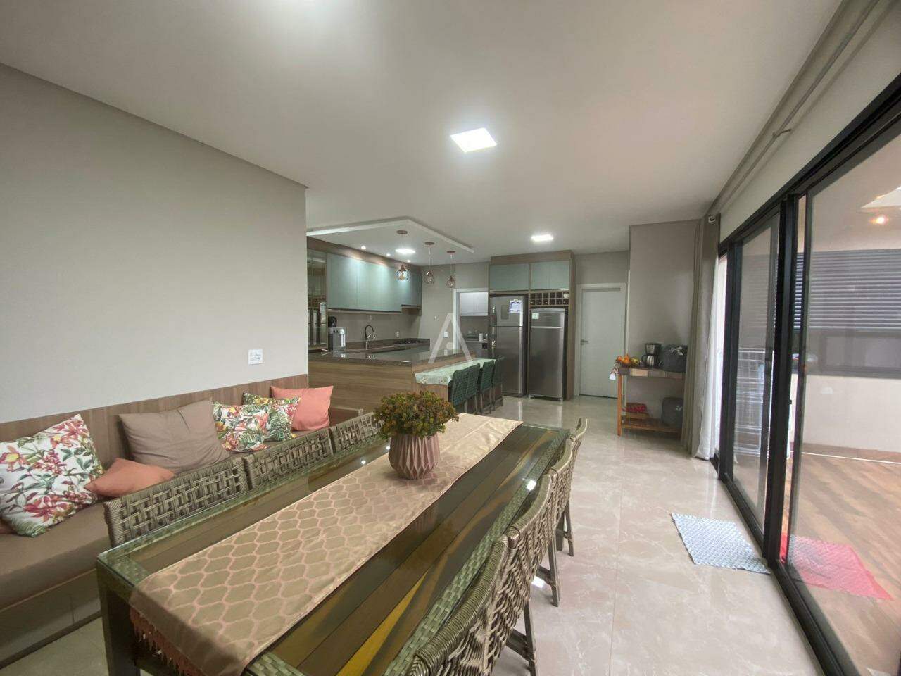 Casa Residencial para à venda no Bairro SEDE ALVORADA em CASCAVEL: 