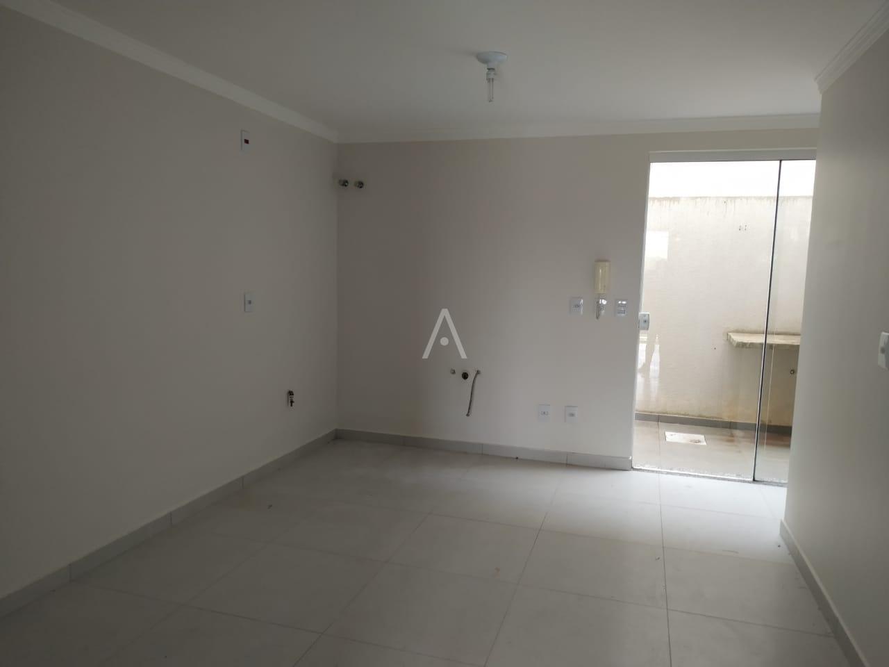 Sobrado para à venda no Bairro COQUEIRAL em CASCAVEL: