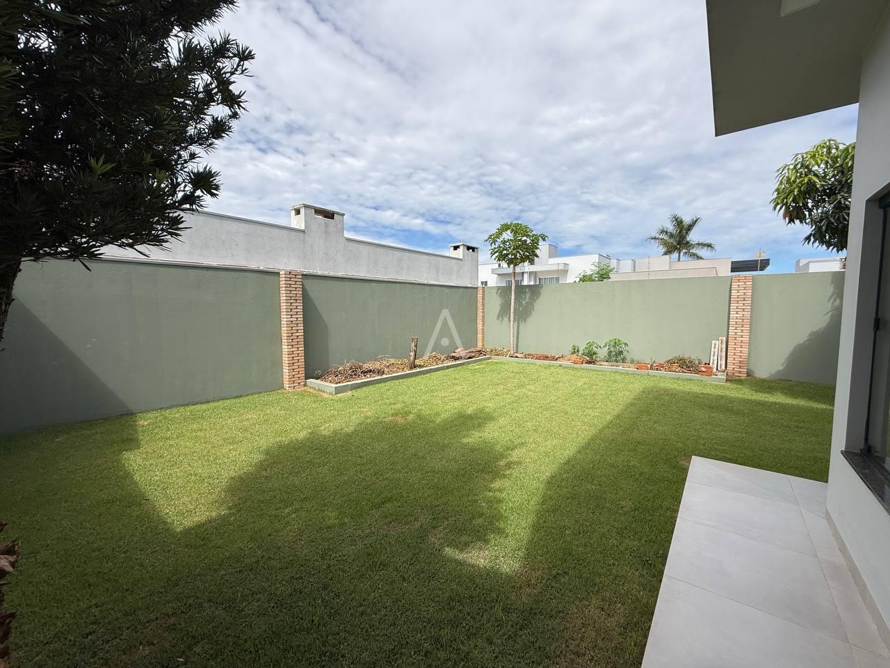 Sobrado para à venda no Bairro JARDIM GISELA em TOLEDO: 