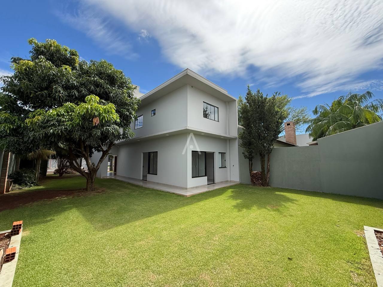 Sobrado para à venda no Bairro JARDIM GISELA em TOLEDO: 