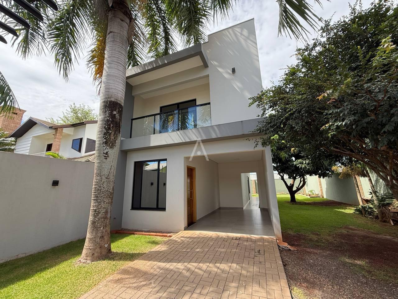 Sobrado para à venda no Bairro JARDIM GISELA em TOLEDO: 