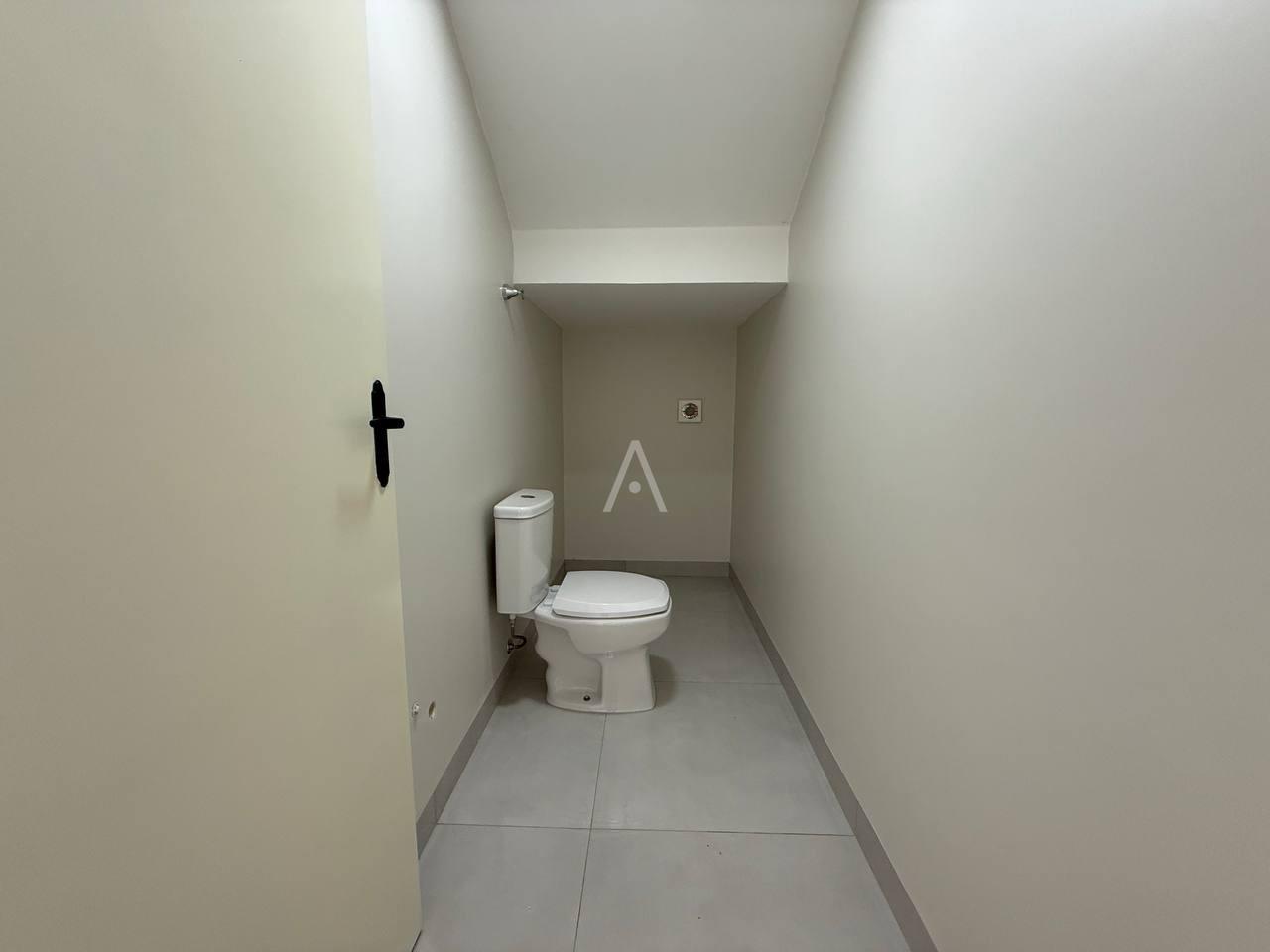 Sobrado para à venda no Bairro JARDIM GISELA em TOLEDO: 