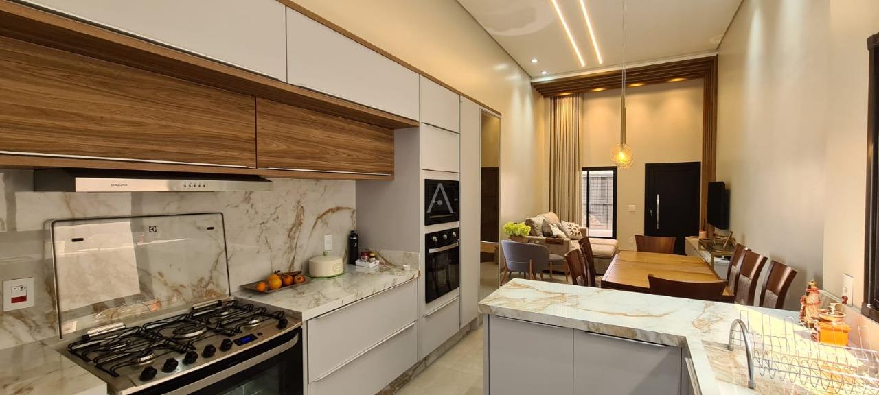 Casa Residencial para à venda no Bairro JARDIM GISELA em TOLEDO: 