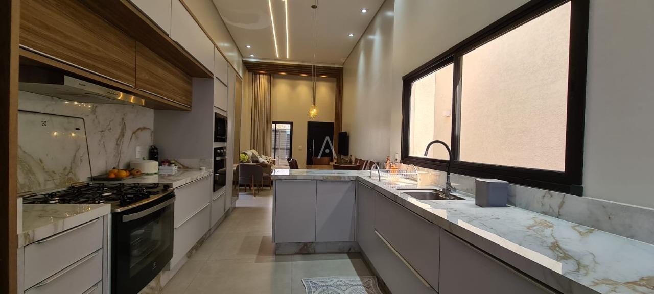 Casa Residencial para à venda no Bairro JARDIM GISELA em TOLEDO: 