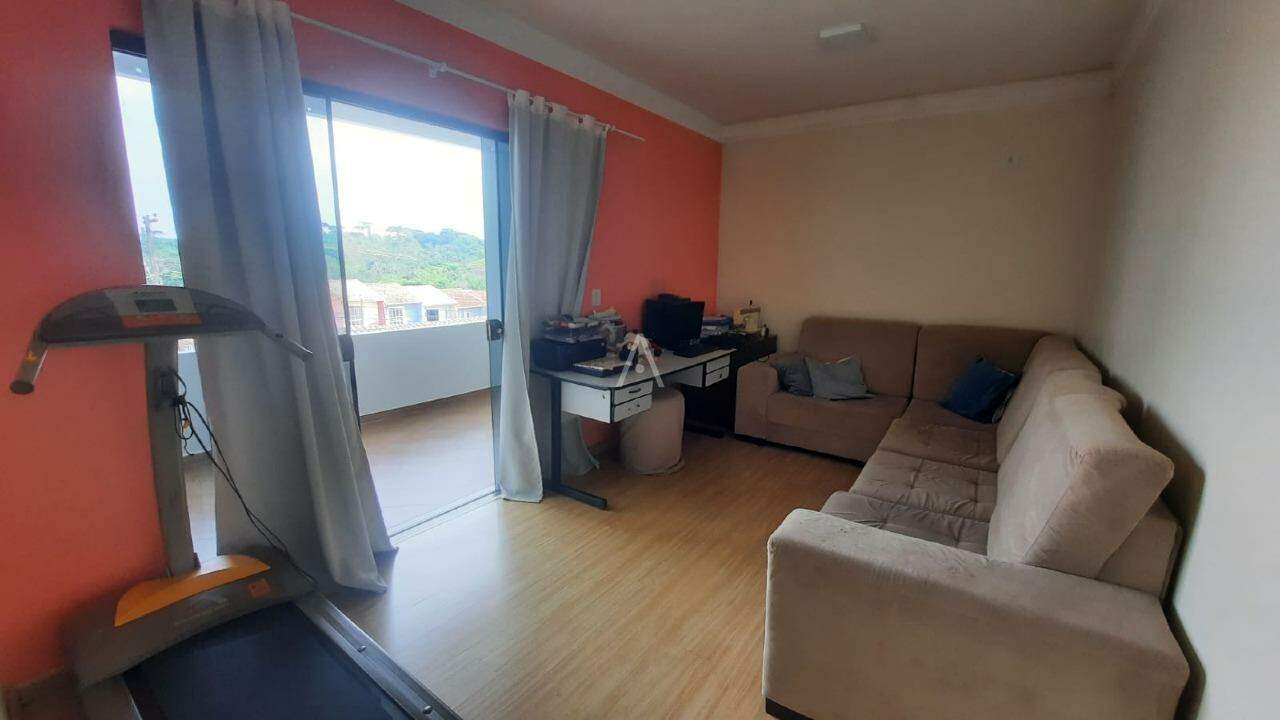 Casa Comercial para para aluguel no Bairro REGIAO DO LAGO em CASCAVEL: 