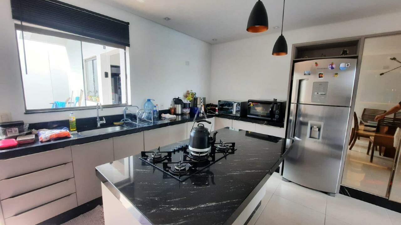 Casa Comercial para para aluguel no Bairro REGIAO DO LAGO em CASCAVEL: 