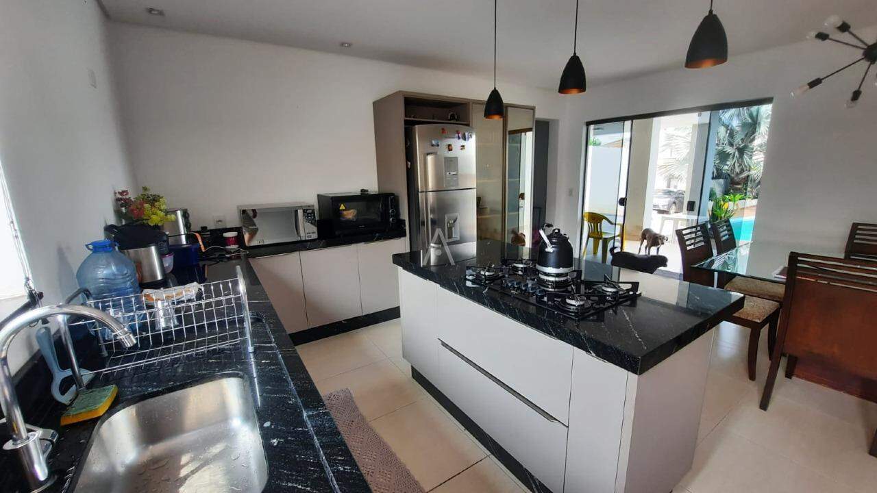 Casa Comercial para para aluguel no Bairro REGIAO DO LAGO em CASCAVEL: 