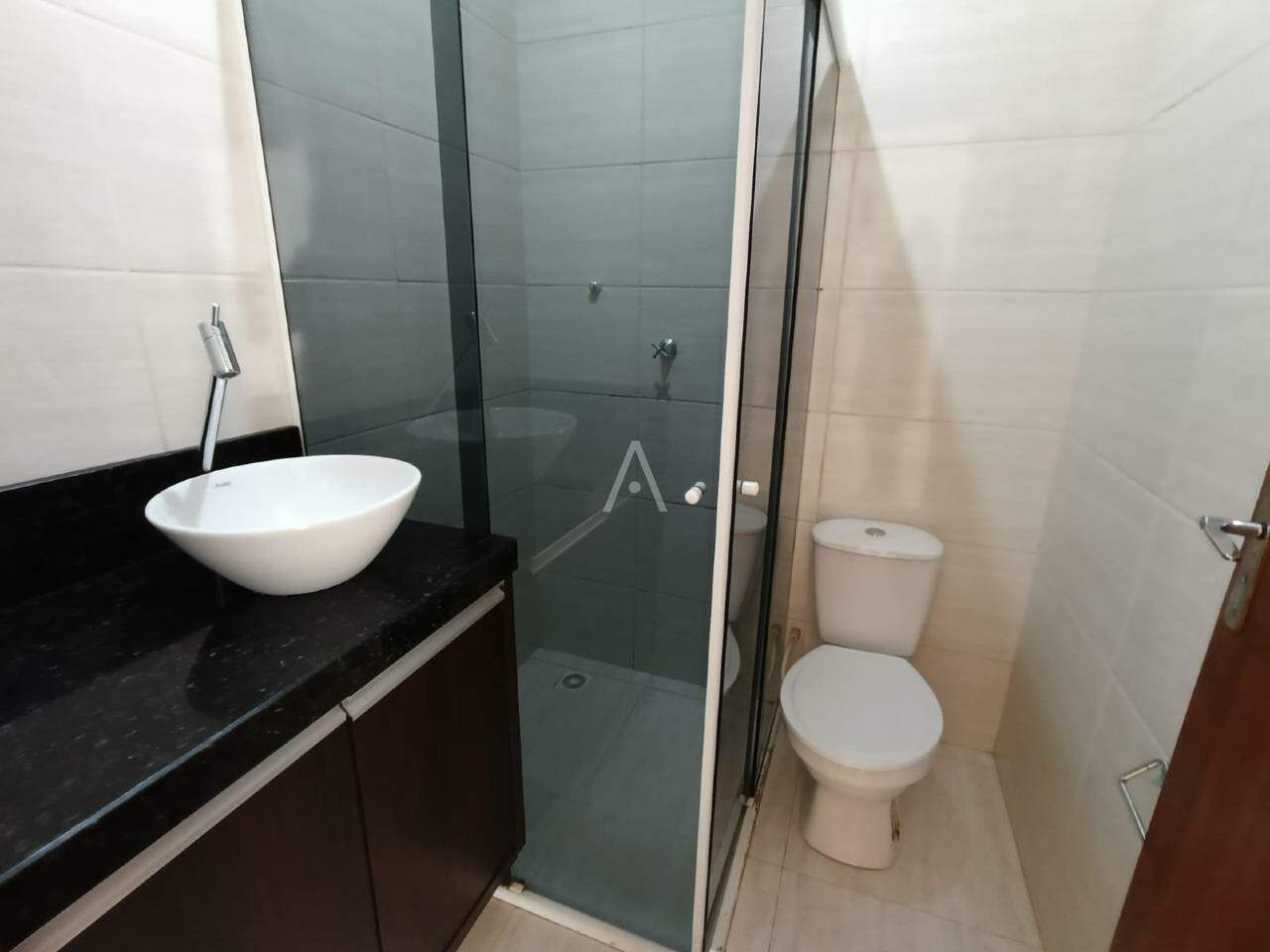 Casa Residencial para para aluguel no Bairro JARDIM MANTOVANI em CASCAVEL: