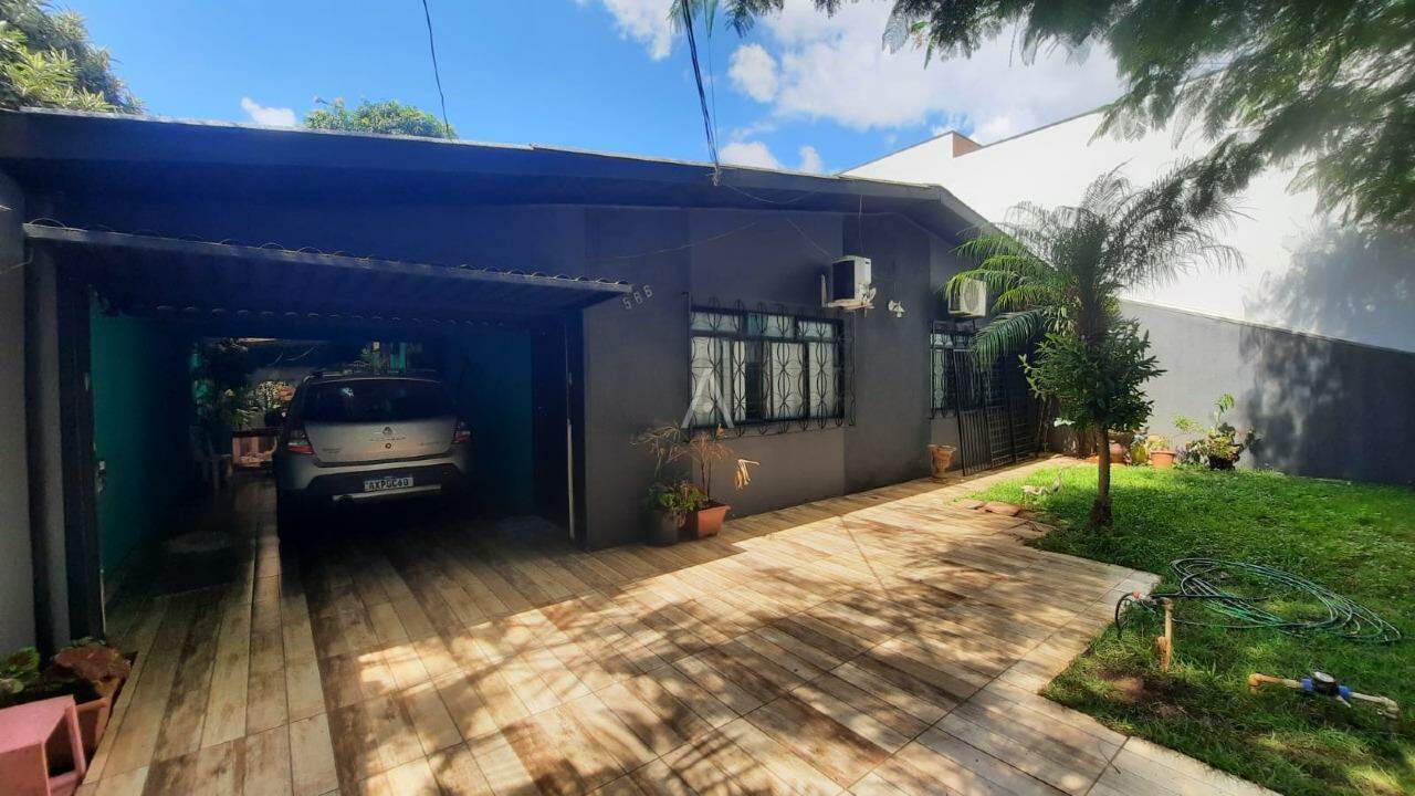 Casa Residencial para à venda no Bairro CENTRO em CASCAVEL: 