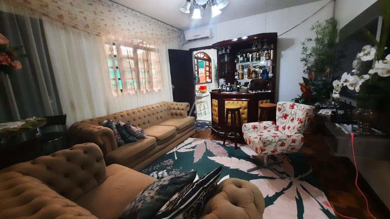 Casa Residencial para à venda no Bairro CENTRO em CASCAVEL: 