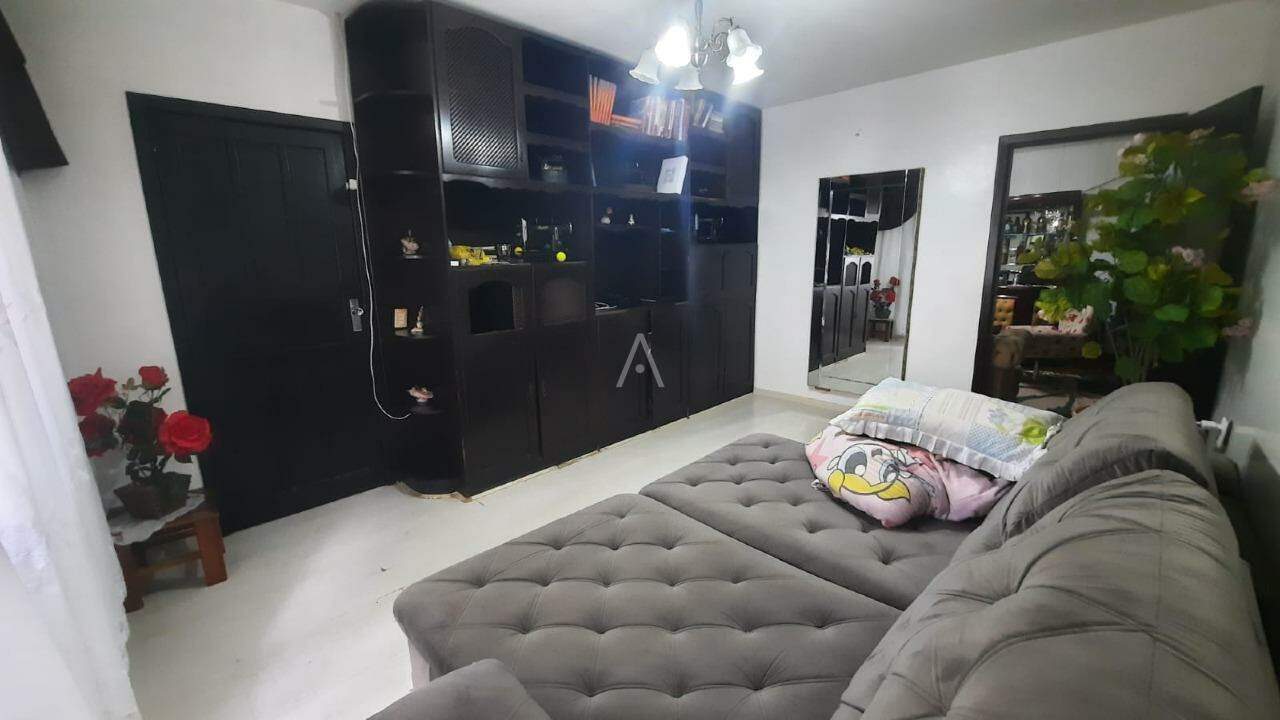 Casa Residencial para à venda no Bairro CENTRO em CASCAVEL: 