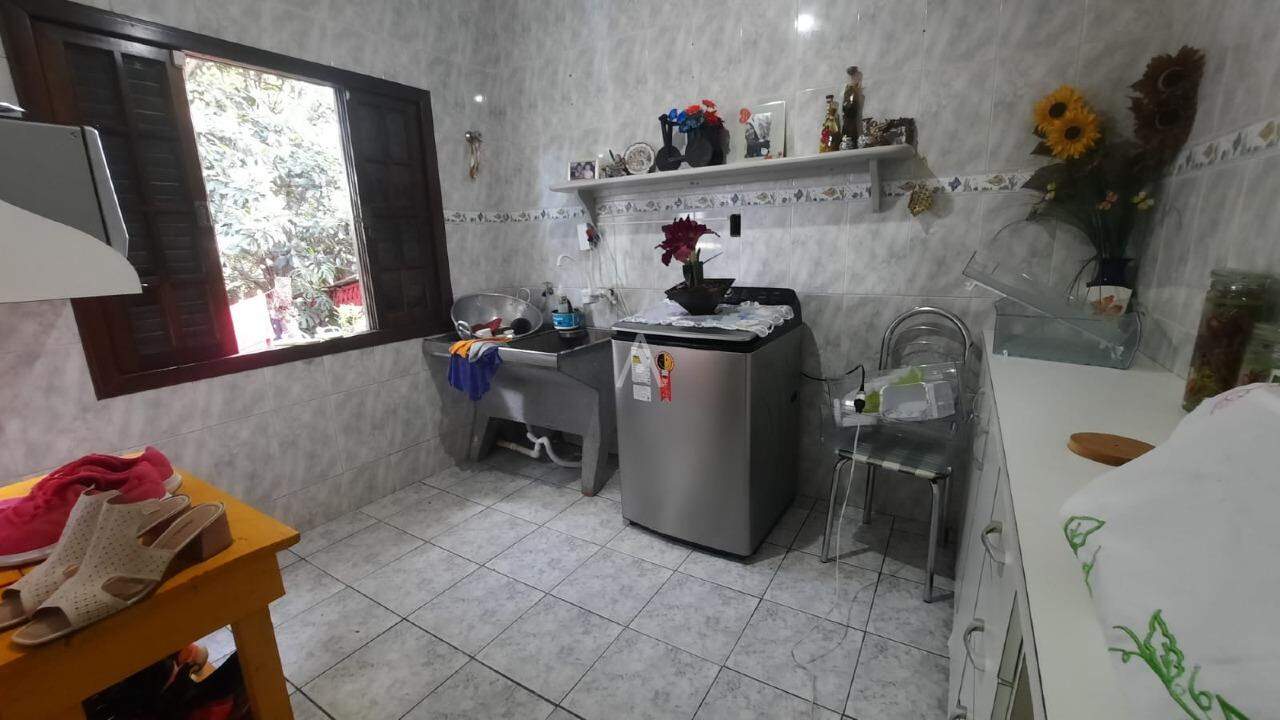 Casa Residencial para à venda no Bairro CENTRO em CASCAVEL: 