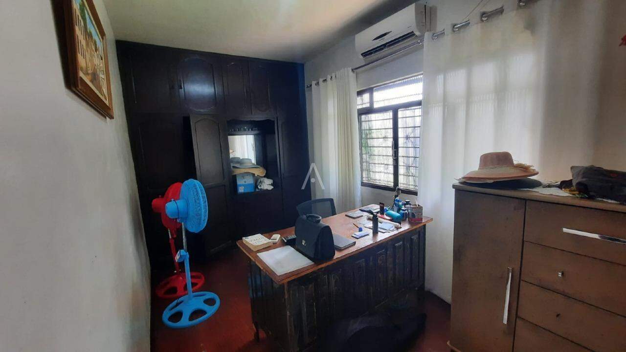 Casa Residencial para à venda no Bairro CENTRO em CASCAVEL: 