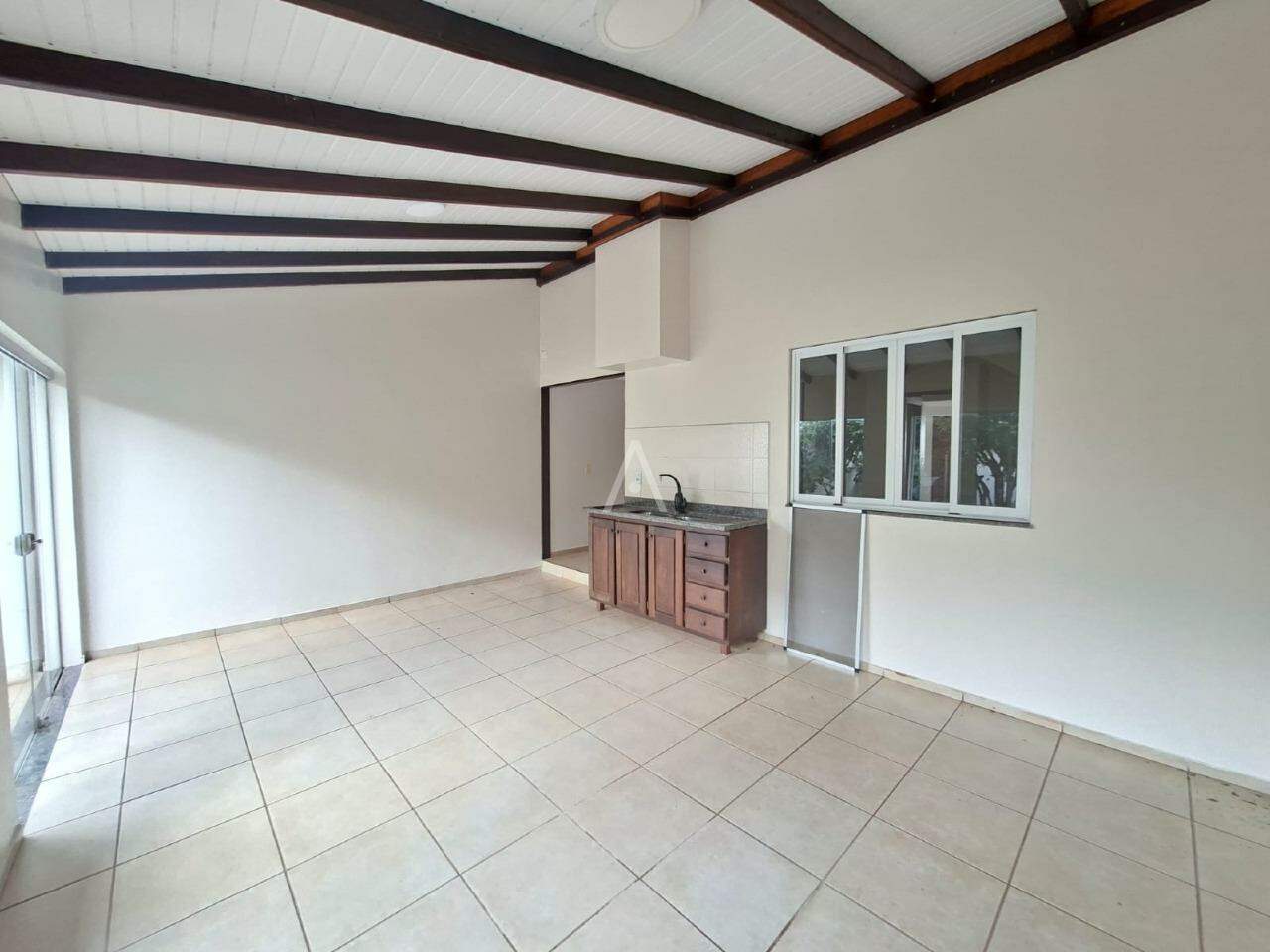 Sobrado para para aluguel no Bairro PACAEMBU em CASCAVEL: