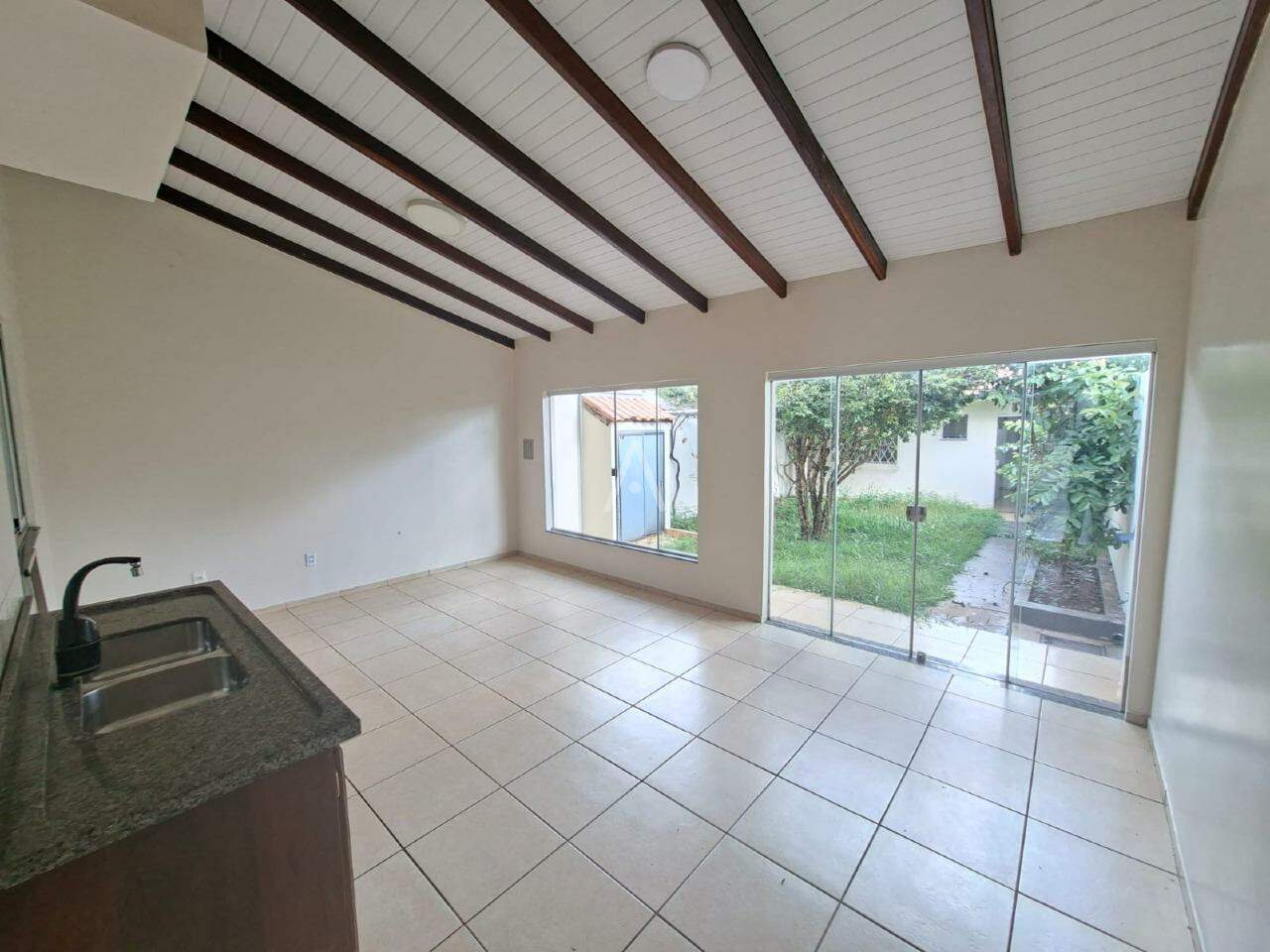 Sobrado para para aluguel no Bairro PACAEMBU em CASCAVEL: