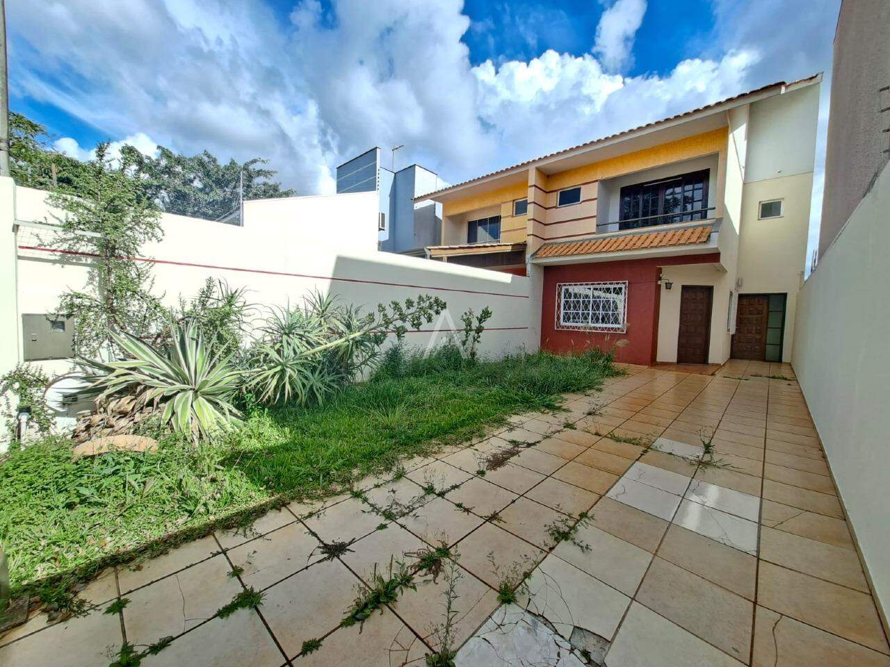 Sobrado para para aluguel no Bairro PACAEMBU em CASCAVEL: