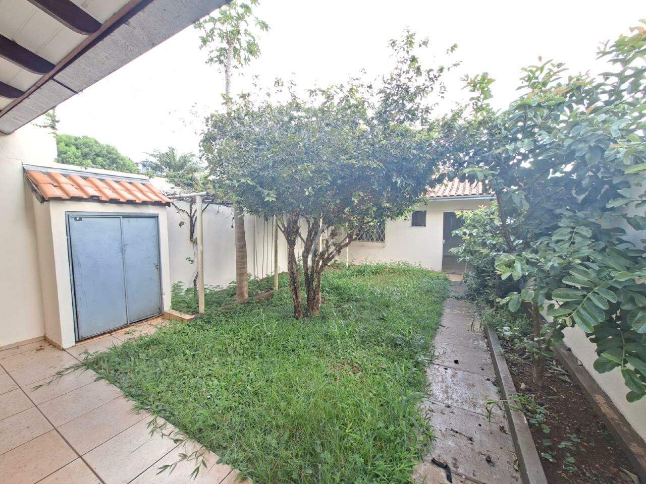 Sobrado para para aluguel no Bairro PACAEMBU em CASCAVEL: