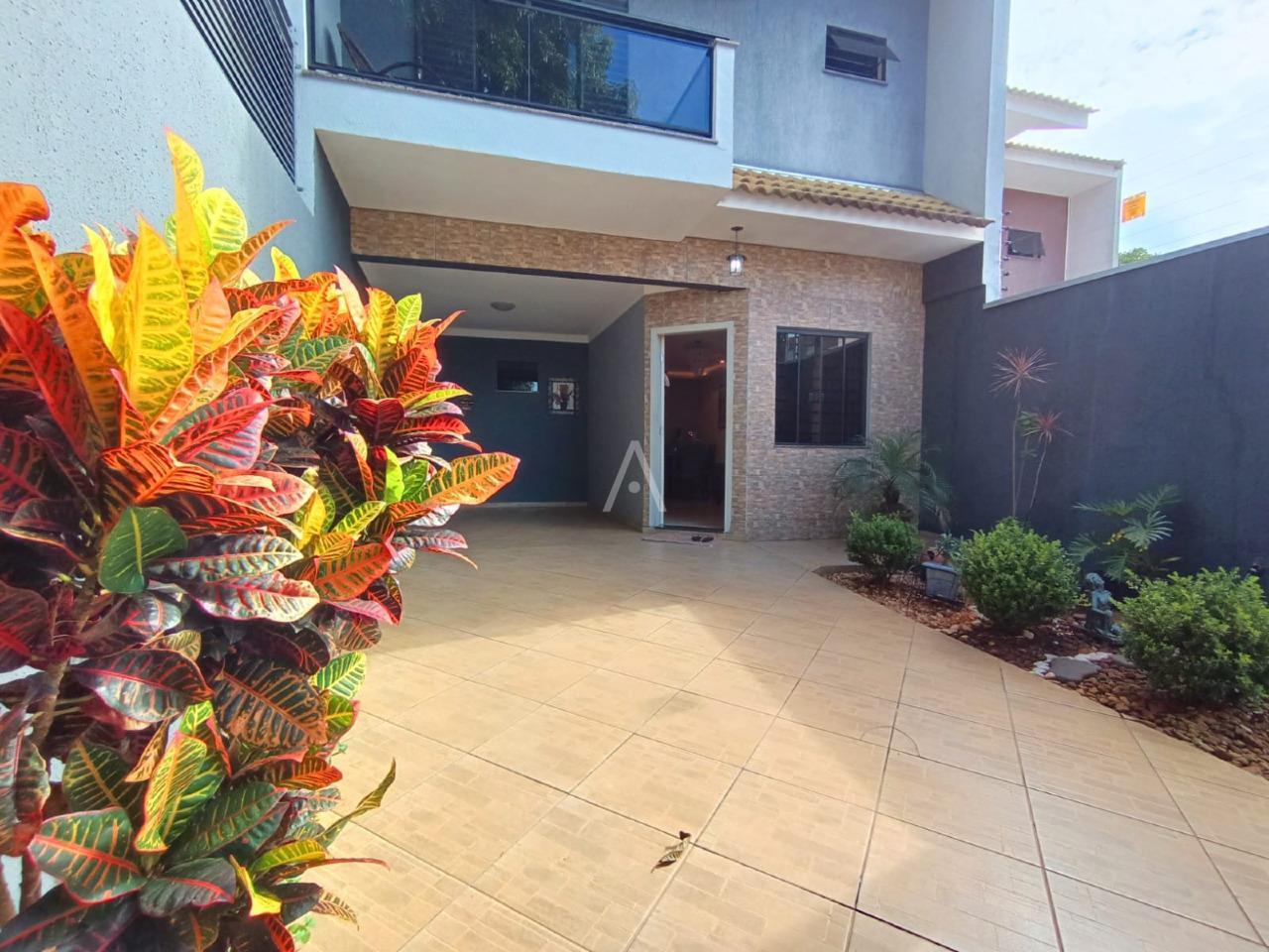 Sobrado para à venda no Bairro PARQUE VERDE em CASCAVEL: 