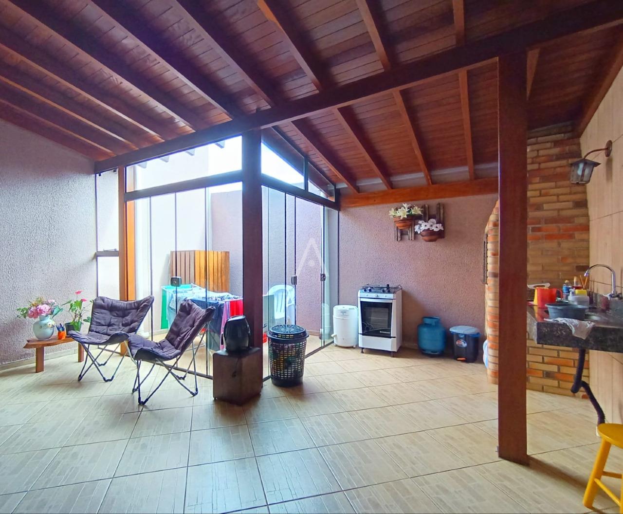 Sobrado para à venda no Bairro PARQUE VERDE em CASCAVEL: