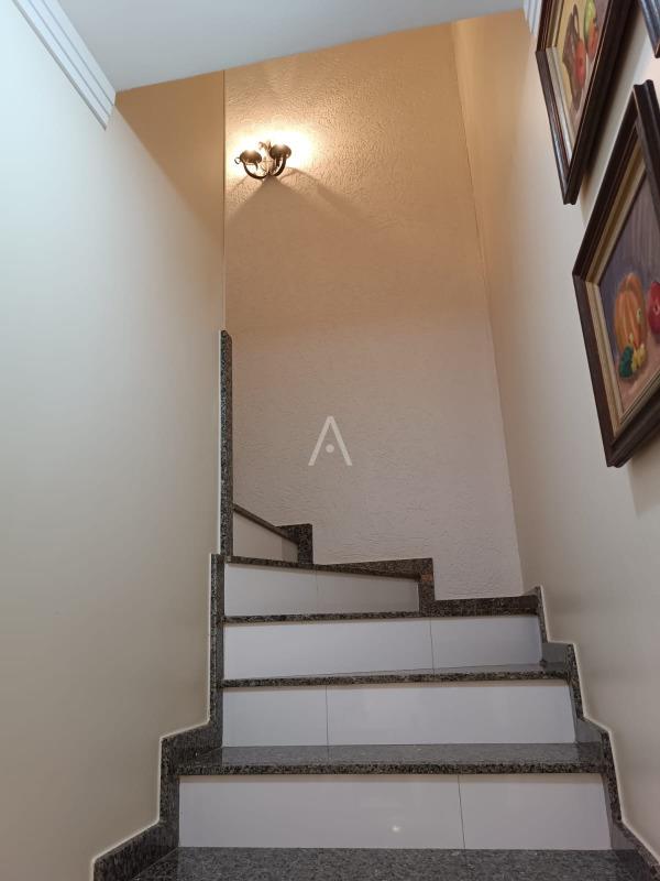 Sobrado para à venda no Bairro PARQUE VERDE em CASCAVEL: