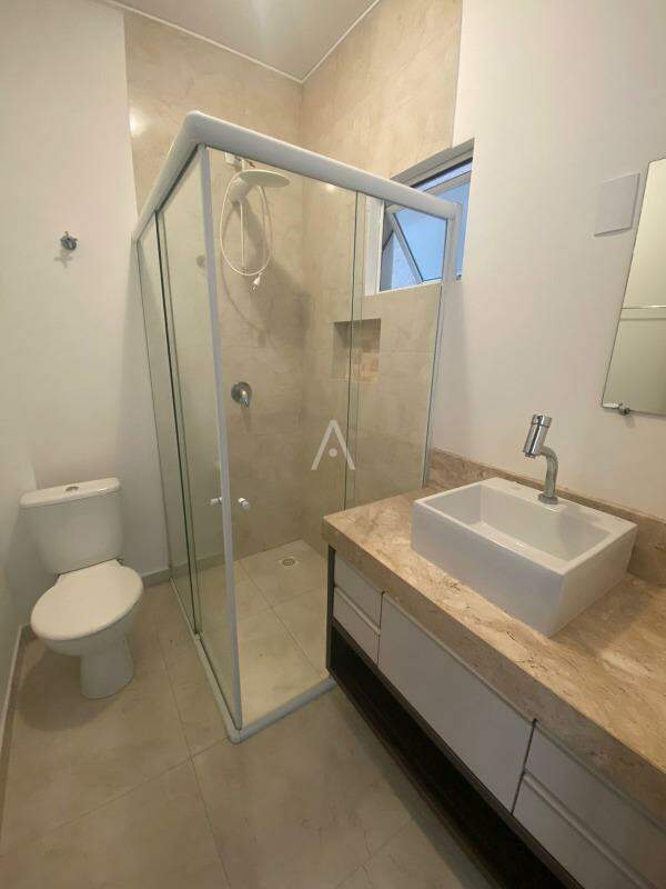 Apartamento para para aluguel no Bairro VILA INDUSTRIAL em TOLEDO: 