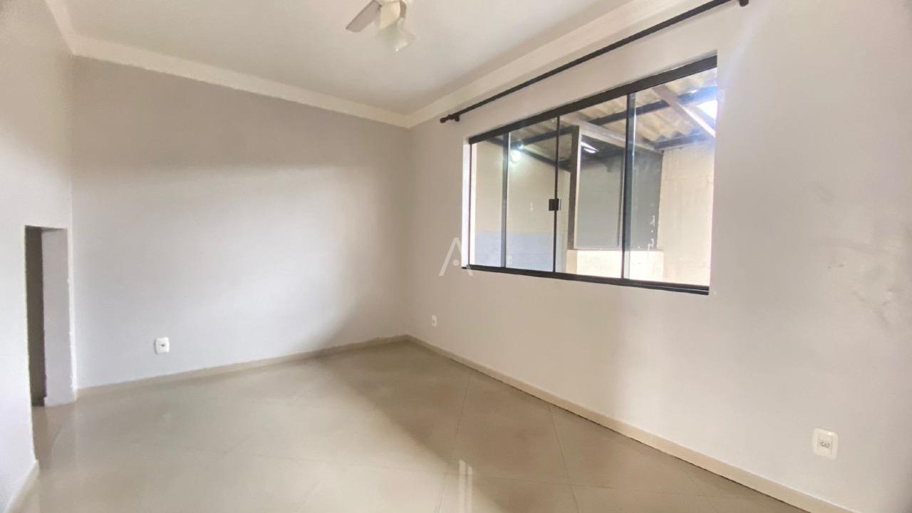 Sobrado para para aluguel no Bairro MARIA LUIZA em CASCAVEL: 