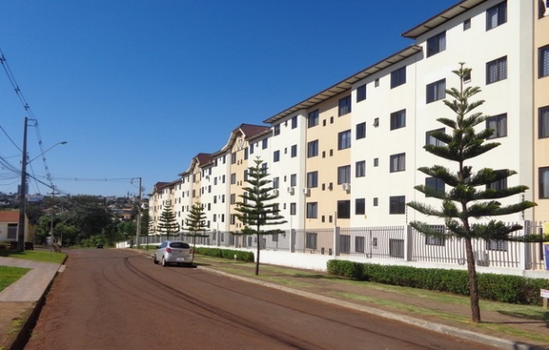 Apartamento para para aluguel no Bairro NEVA em CASCAVEL: 